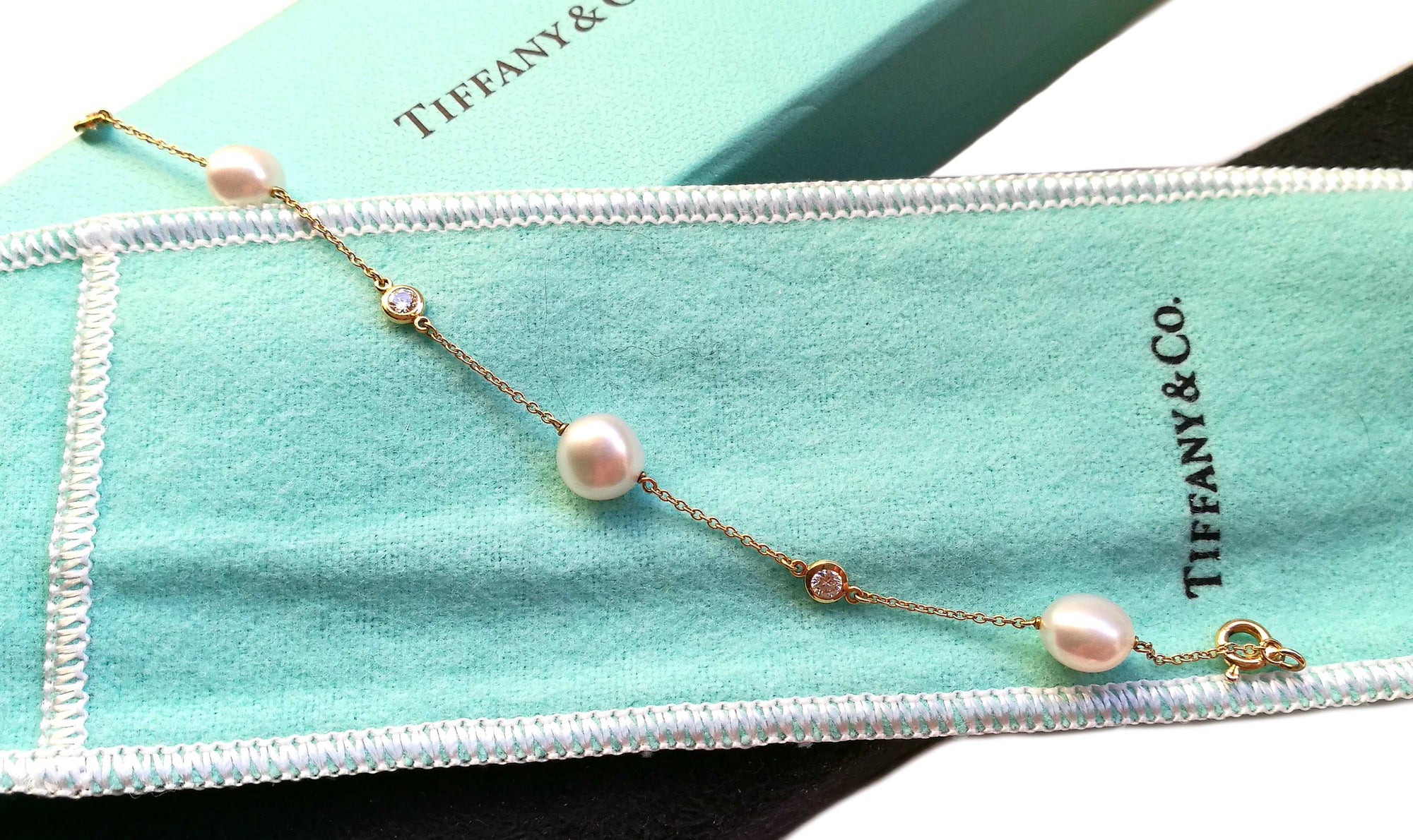 Tiffany & Co. Elsa Peretti 'Diamonds by the Yard' Bracelet in 18k Gold with Pearls