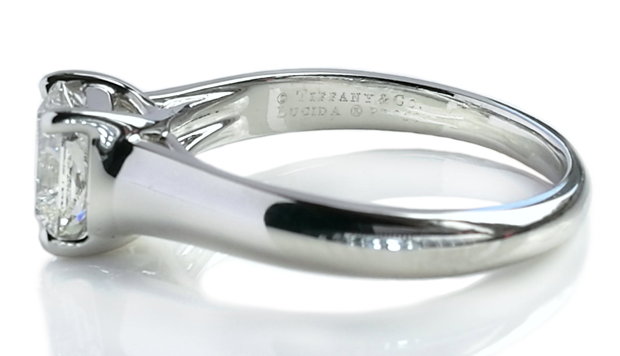 Tiffany & Co. 1.11ct I/VVS2 Lucida Diamond & Platinum Engagement Ring