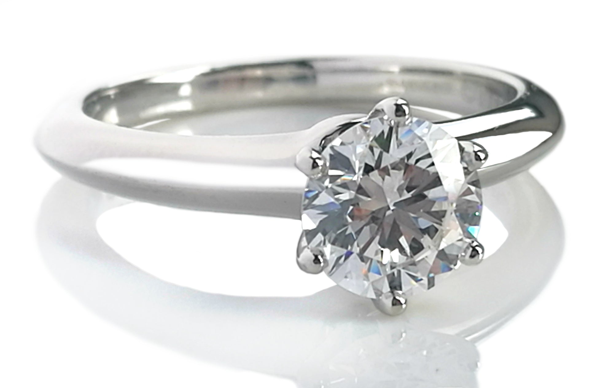 Tiffany & Co. 0.89ct E/VVS2 Triple-X Round Brilliant Cut Diamond Engagement Ring
