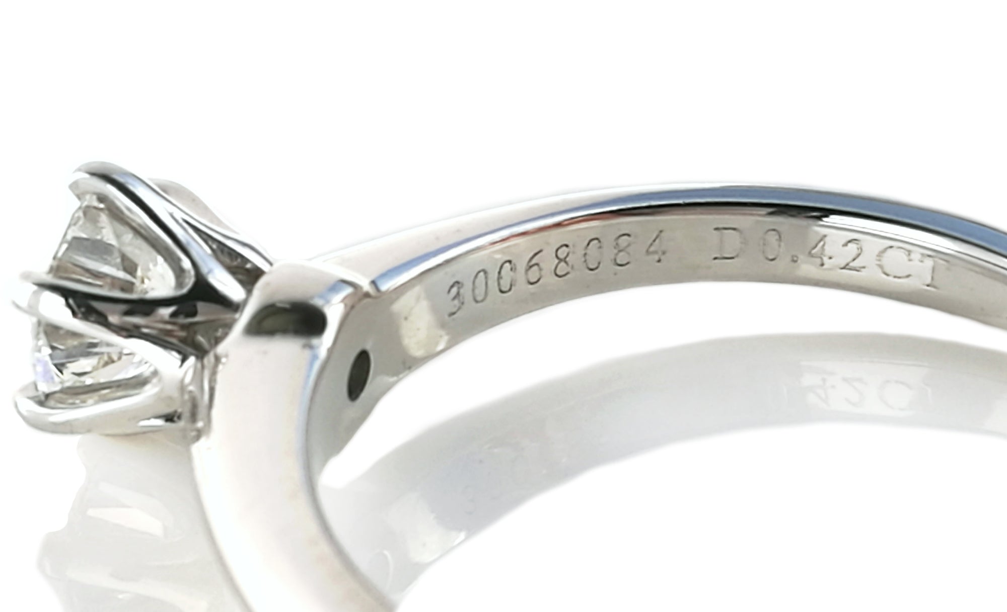 Tiffany & Co. 0.42ct H/VVS1 Round Brilliant Cut Diamond Engagement Ring