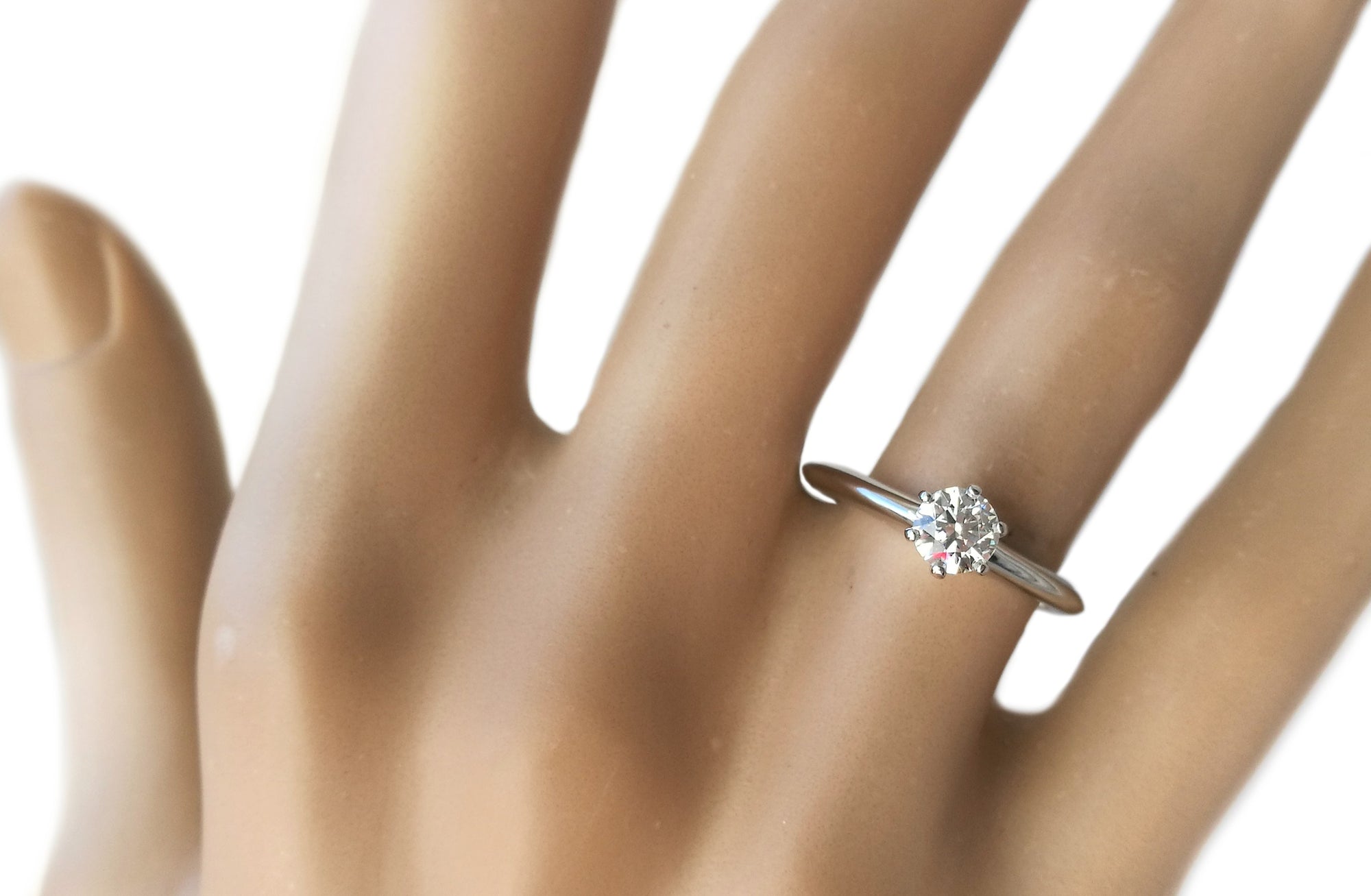 Tiffany & Co. 0.42ct H/VVS1 Round Brilliant Cut Diamond Engagement Ring
