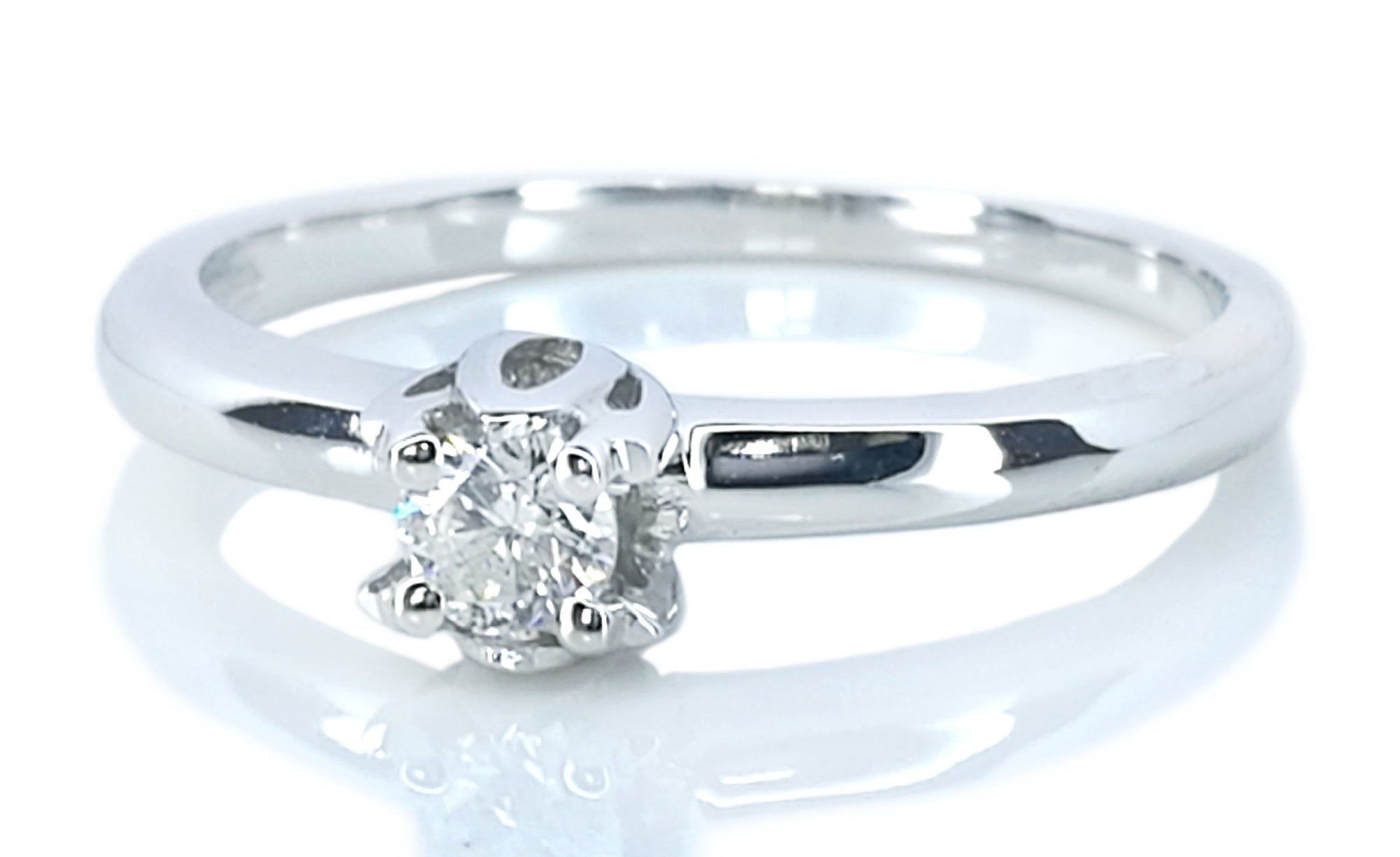 Brand New 18k White Gold .10ct Round Brilliant Diamond Engagement Ring SZ N