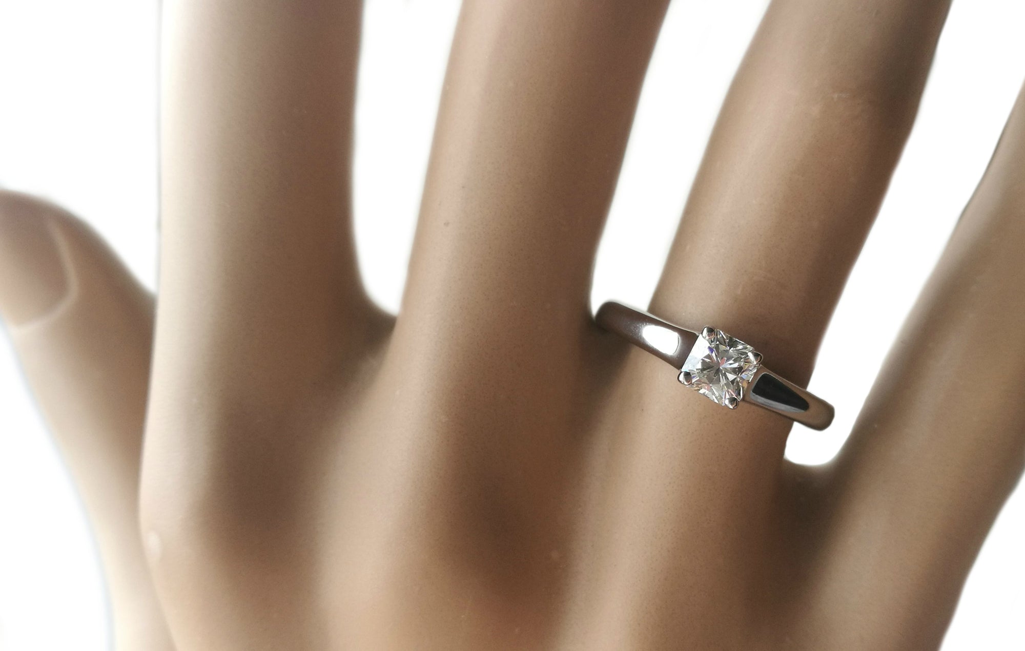 Tiffany & Co. 0.43ct H/VS1 Lucida Diamond Engagement Ring