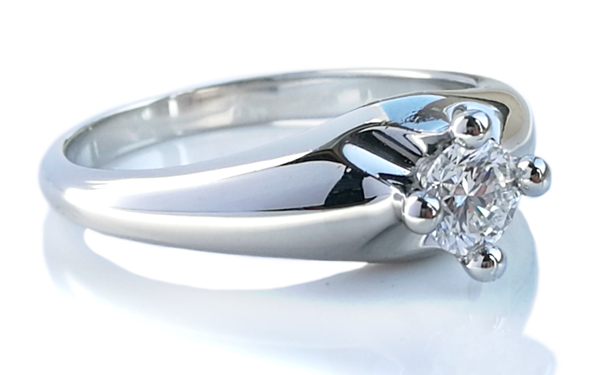 Bulgari Corona 0.30ct F/VVS2 Round Brilliant Diamond Engagement Ring