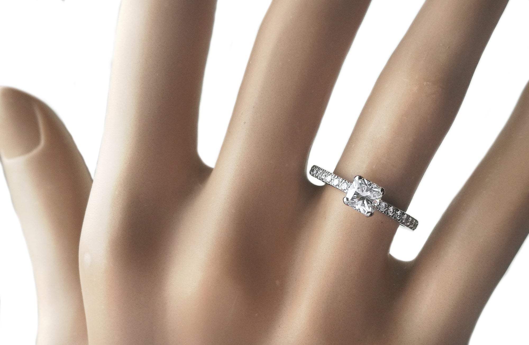 Tiffany & Co. 0.63tcw E/VVS1 Novo Diamond Engagement Ring