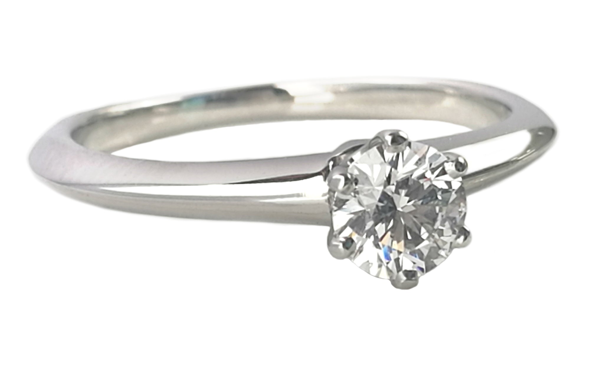 Tiffany & Co. 0.33ct D/VS1 Round Brilliant Diamond Engagement Ring