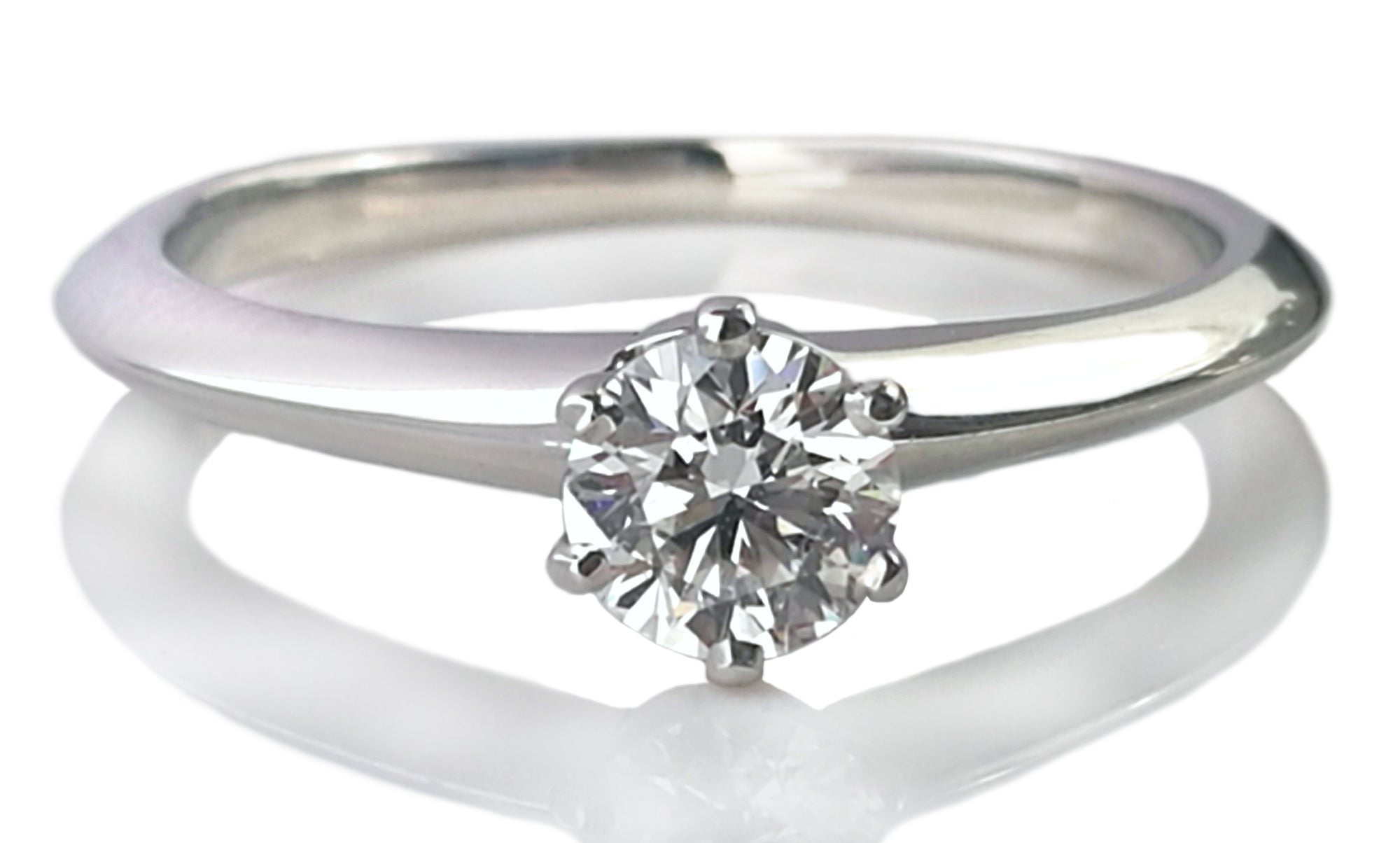 Tiffany & Co. 0.33ct D/VS1 Round Brilliant Diamond Engagement Ring