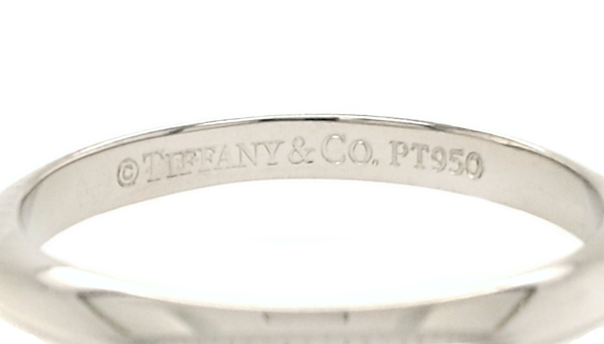 Tiffany & Co. Knife Edge Platinum Wedding Band / Ring
