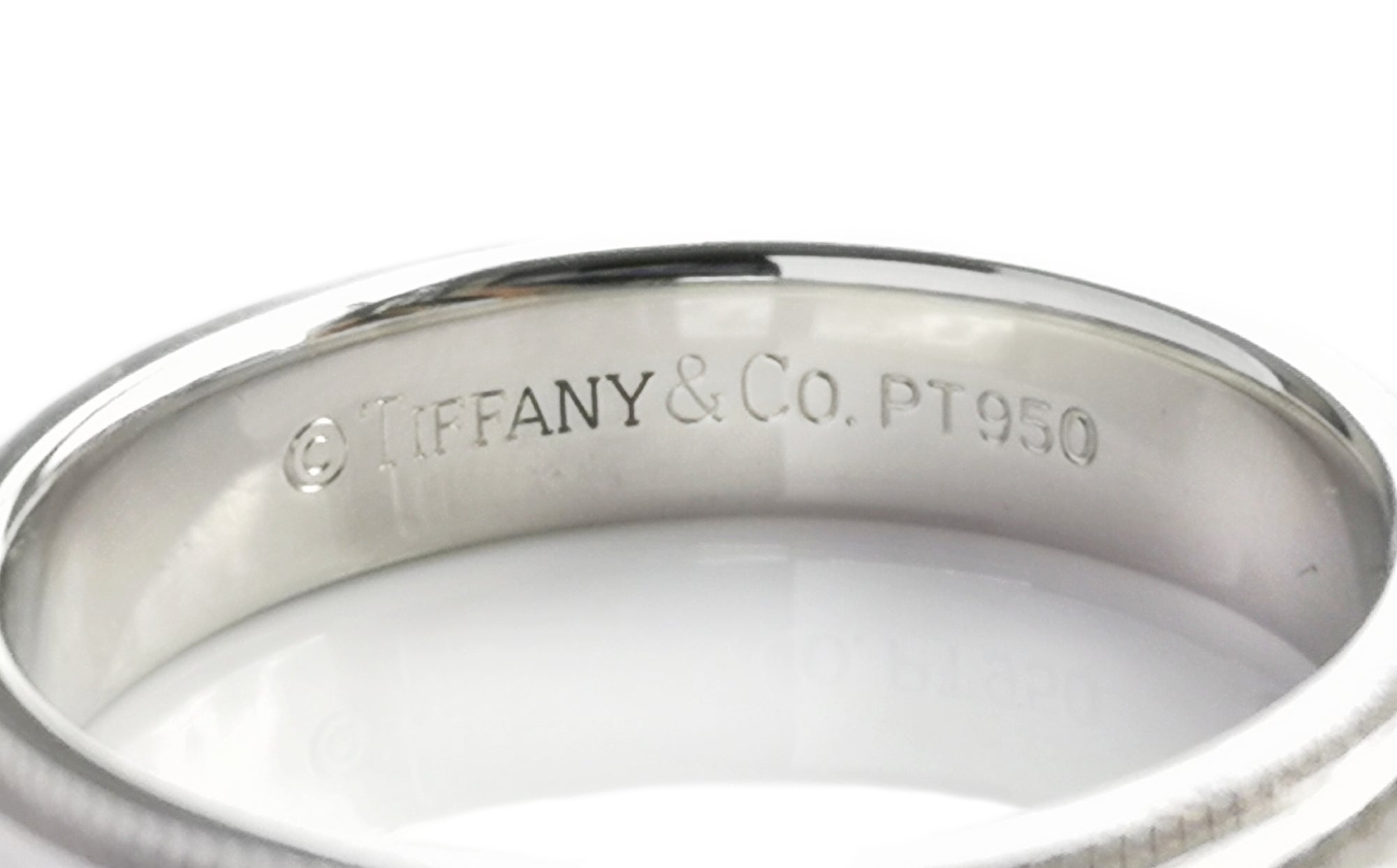Tiffany & Co. Classic Millegrain Edge Wedding Band Ring