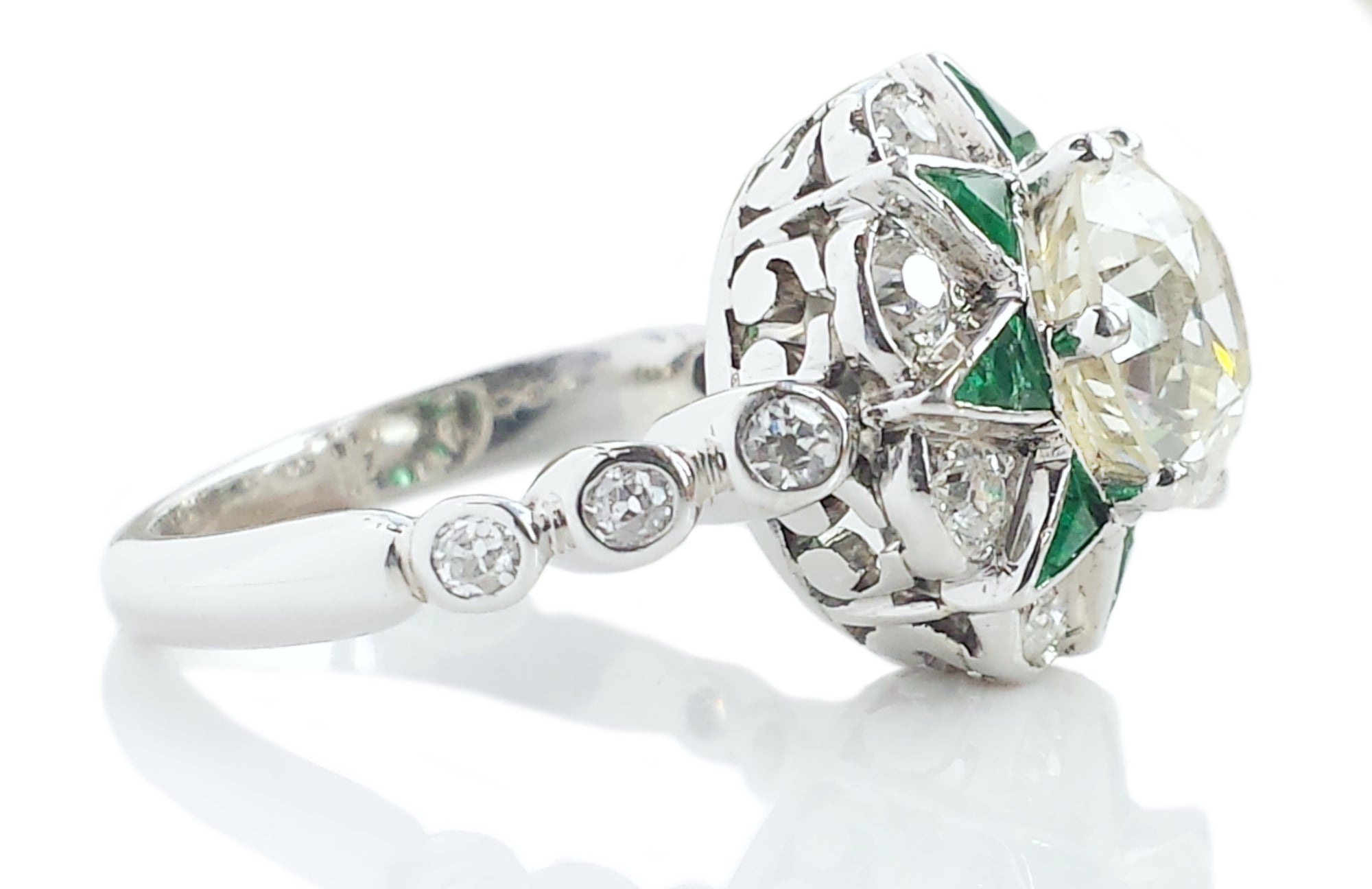 Art Deco 3.05tcw N/VS1 Old European Cut Diamond & Emerald Engagement Ring