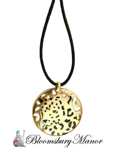 Cartier Panthere Disc Necklace 18k Gold 