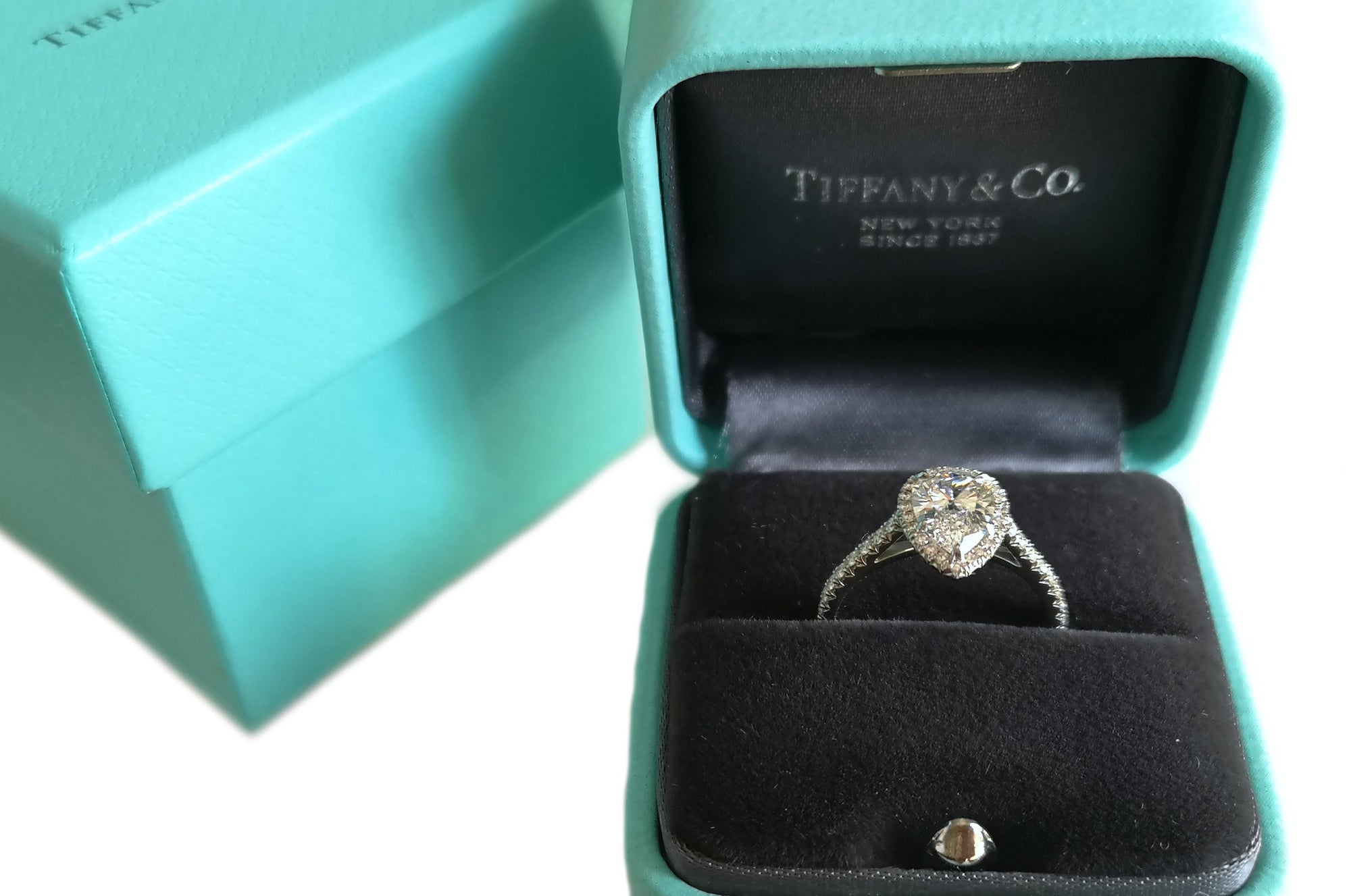Tiffany & Co. 1.03ct E/VS1 Pear Shaped Soleste Diamond Engagement Ring in box
