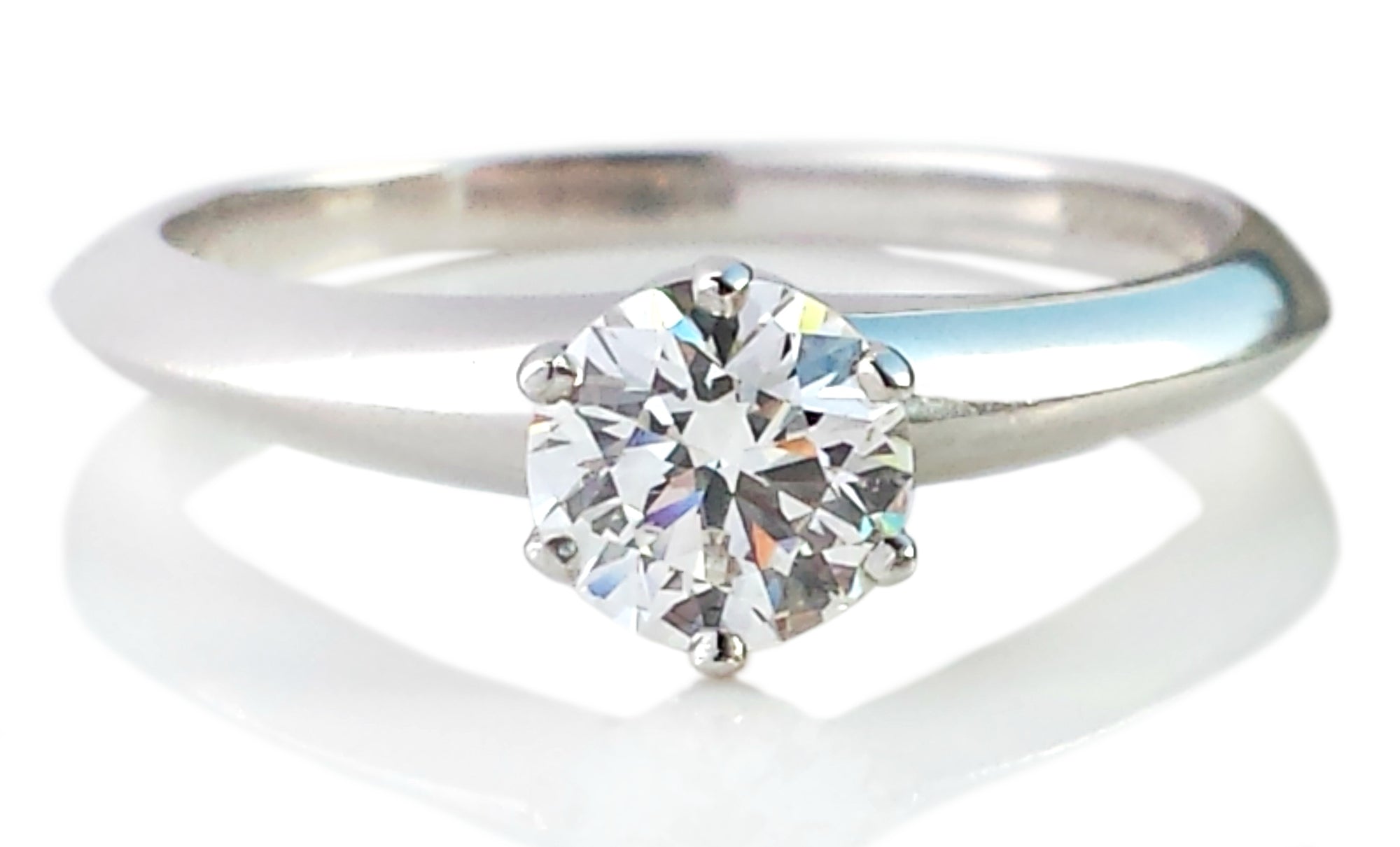 Tiffany & Co .59ct H/VS1 Round Brilliant Cut Diamond Engagement Ring