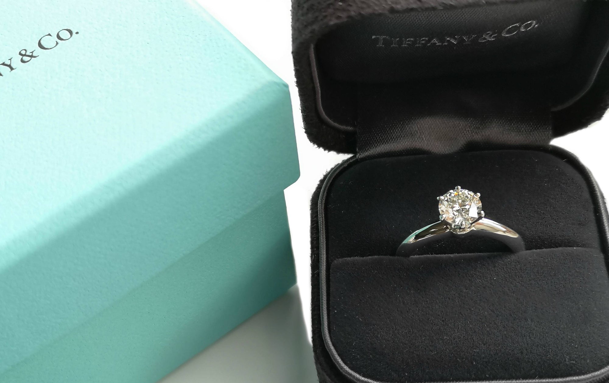 Tiffany & Co. 0.93ct I/IF Triple XXX Round Brilliant Engagement Ring
