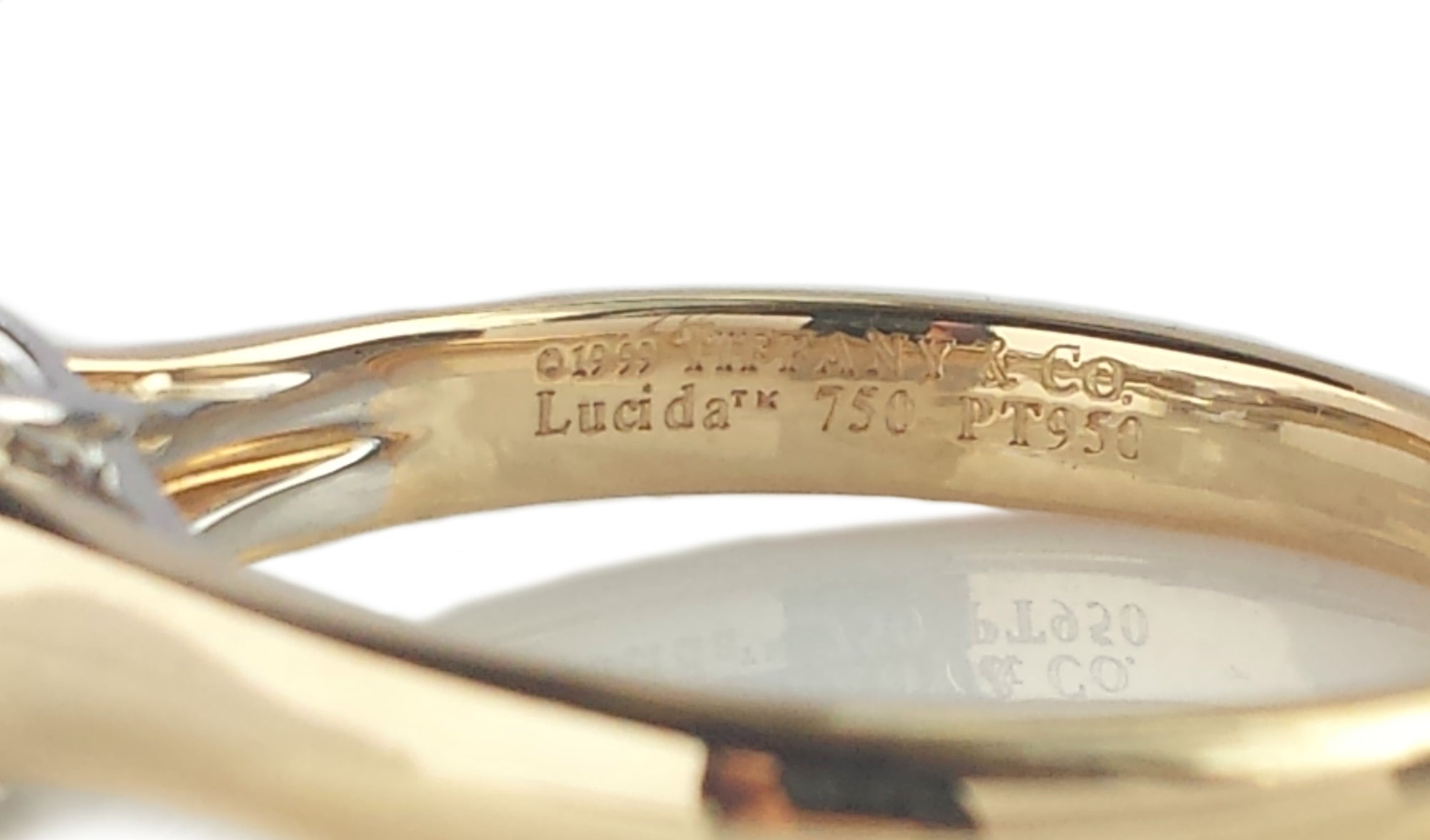 Tiffany & Co. 0.73ct G/VS Lucida Diamond & 18K Gold Engagement Ring