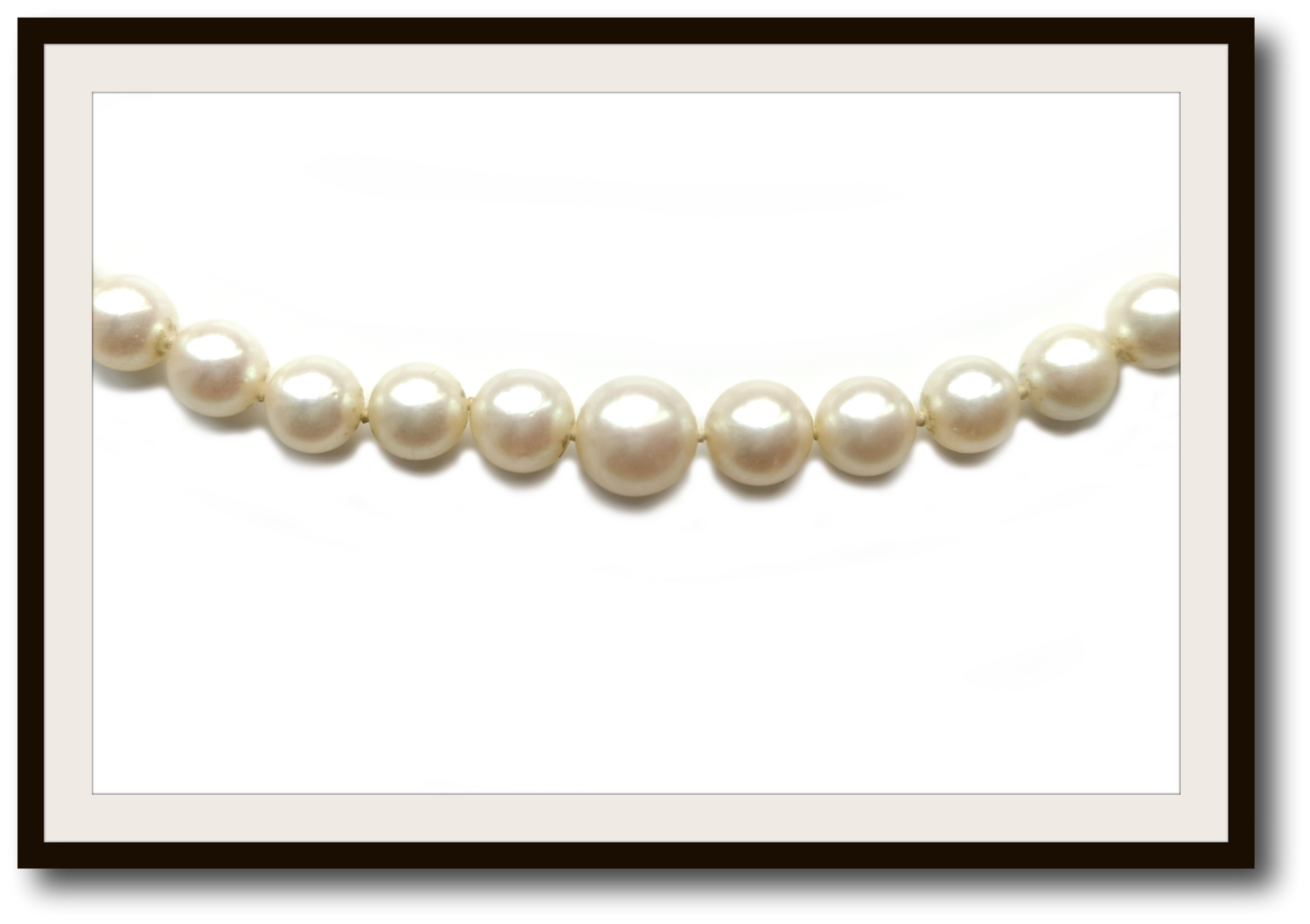 Vintage Hand Knotted Graduated 7.5- 3.75mm Cultured Akoya Pearl Necklace 18k Clasp 19in