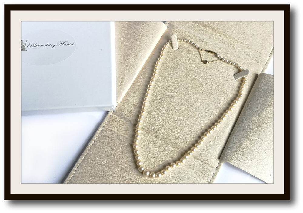Vintage Hand Knotted Graduated 7.5- 3.75mm Cultured Akoya Pearl Necklace 18k Clasp 19in