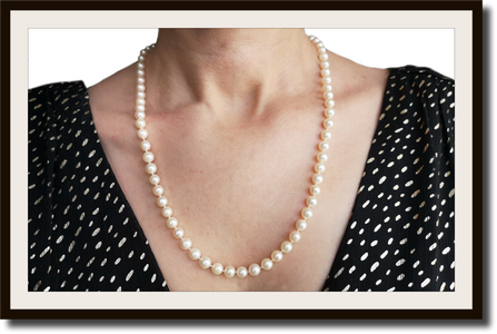 Vintage 1990s Cultured Hand Knotted Akoya Pearl Necklace