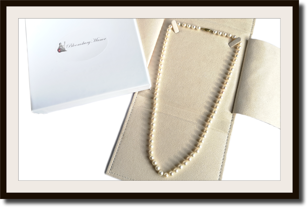 Vintage 1990s Cultured Hand Knotted Akoya Pearl Necklace 18k Clasp.