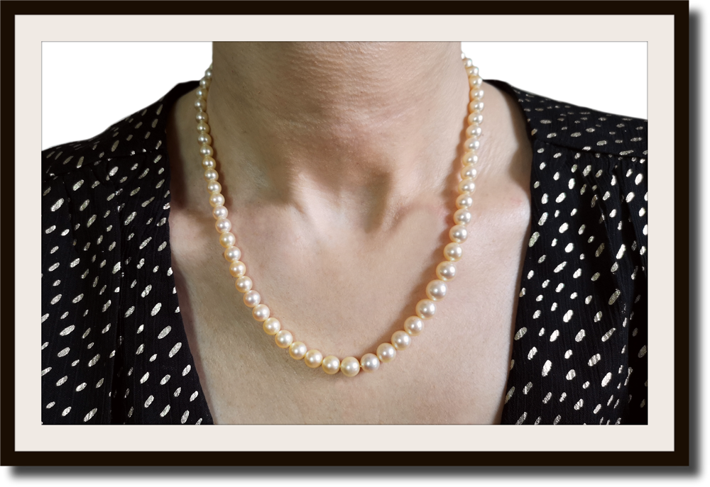 Vintage Graduated Cultured Pearl Necklace 18k Gold Clasp