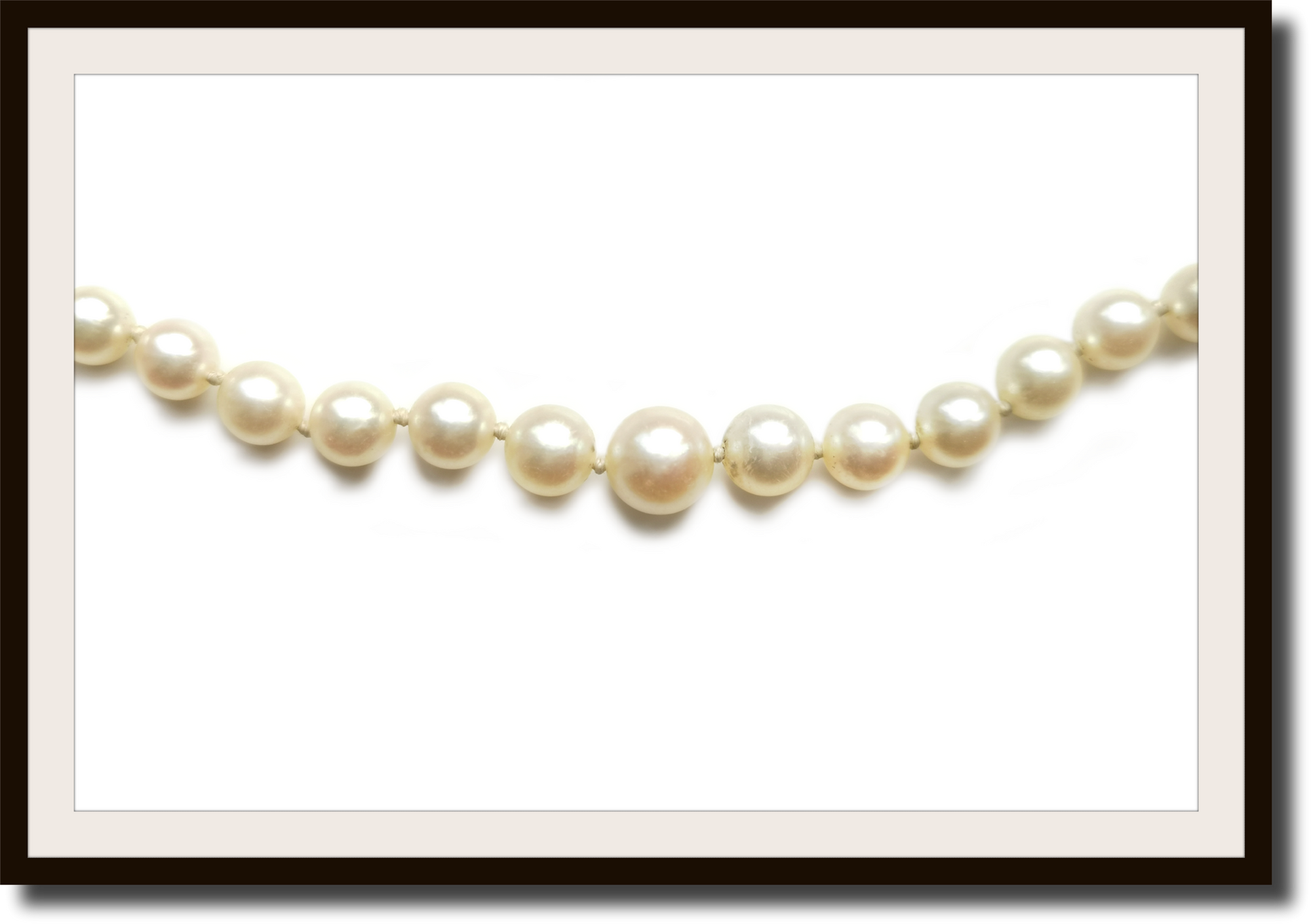 Vintage Hand Knotted Graduated Cultured Pearl Necklace 19in 18k Clasp