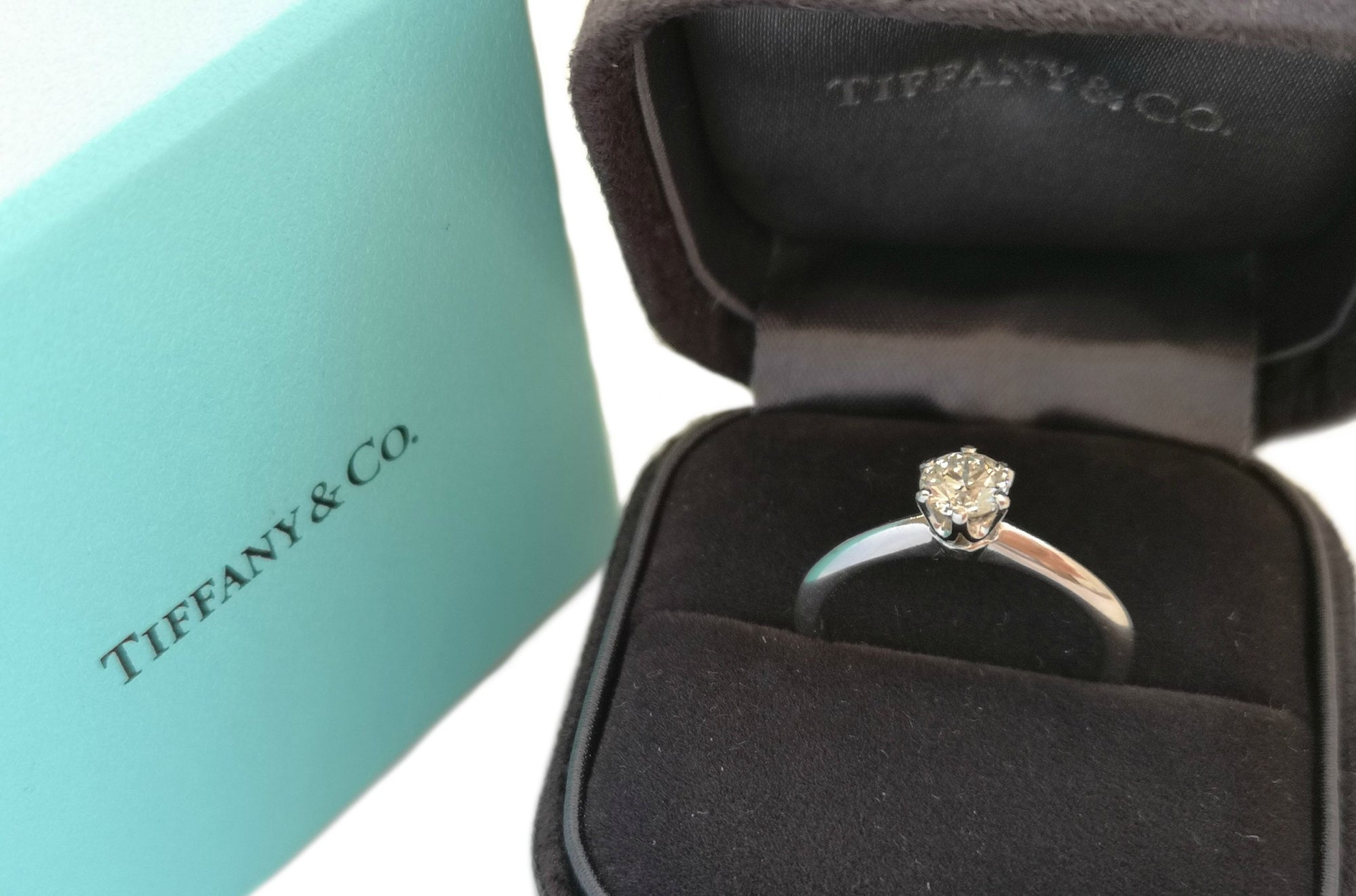 Tiffany & Co. 0.46ct Triple XXX I/VS2 Round Brilliant Diamond Engagement Ring