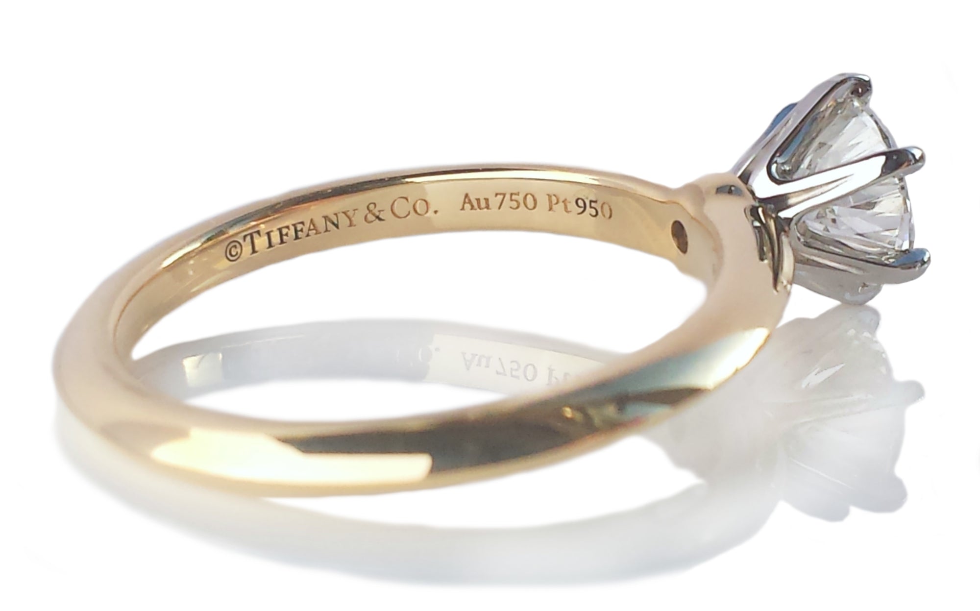 Tiffany & Co. 0.73ct H/VVS2 Round Brilliant Diamond & 18K Yellow Gold Engagement Ring