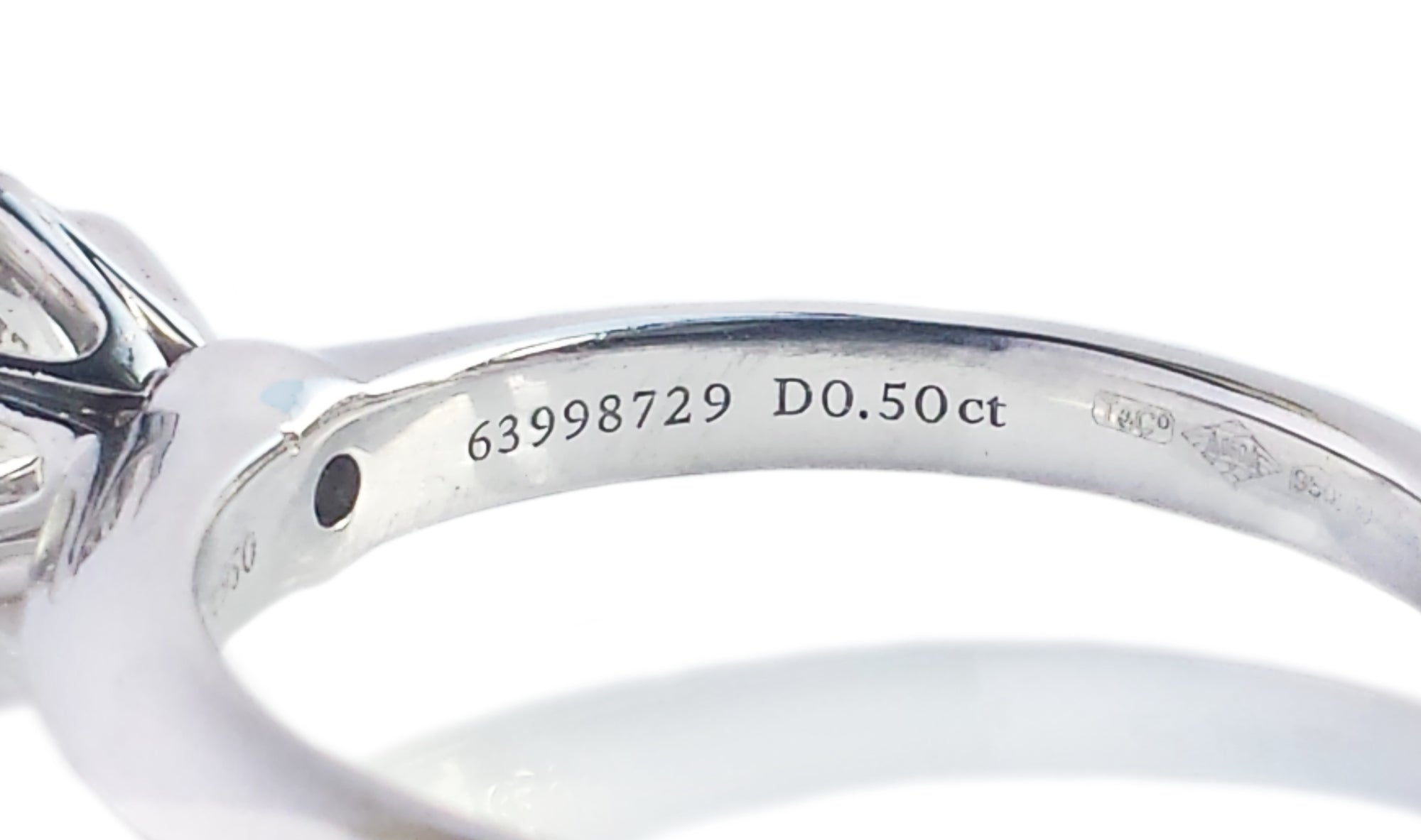Tiffany & Co. 0.50ct I/VS1 Triple XXX Round Brilliant Cut Diamond Engagement Ring