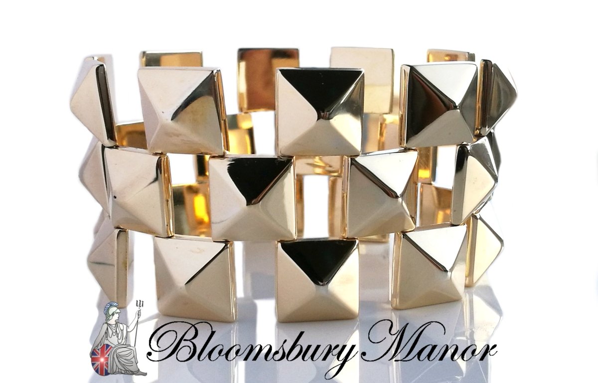 Retro Vintage 1960s Pyramid Tank Bracelet in 14k Yellow Gold - Bloomsbury Manor Ltd