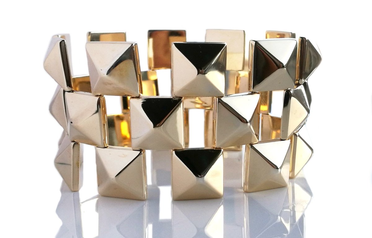 Retro Vintage 1960s Pyramid Tank Bracelet in 14k Yellow Gold - Bloomsbury Manor Ltd
