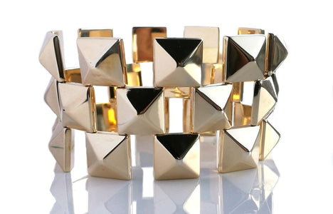 Retro Vintage 1960s Pyramid Tank Bracelet in 14k Yellow Gold - Bloomsbury Manor Ltd