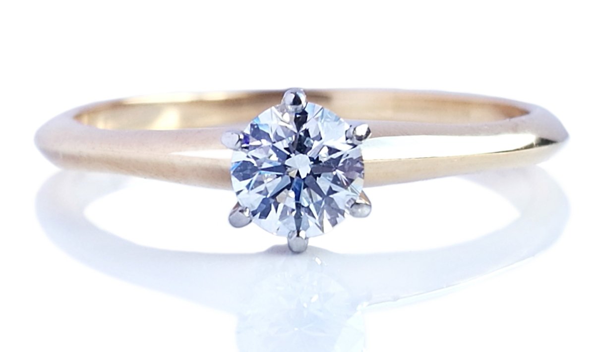 Tiffany & Co. 0.23ct Round Brilliant Diamond & 18K Gold Engagement Ring - Bloomsbury Manor Ltd