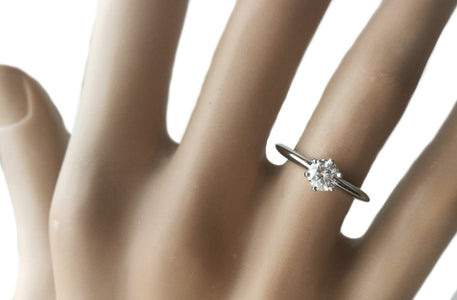 Tiffany & Co. 0.38ct G/VS Round Brilliant Diamond Engagement Ring - Bloomsbury Manor Ltd