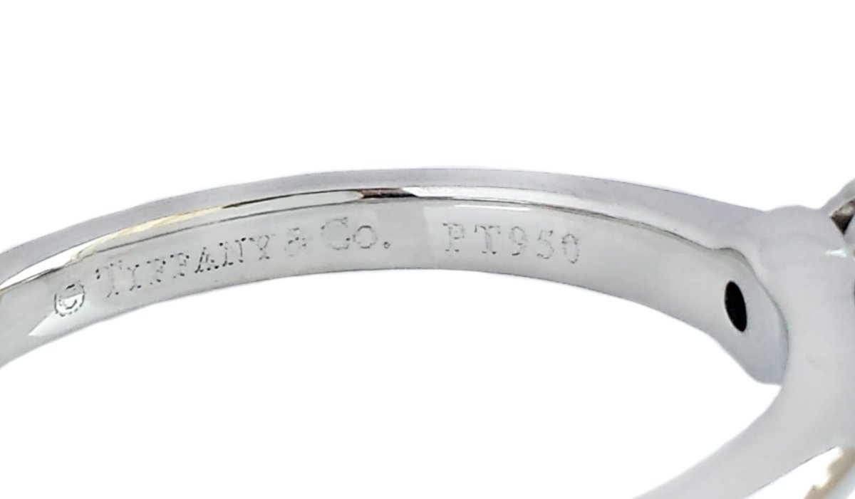 Tiffany & Co. 0.40ct I/VS2 Triple XXX Round Brilliant Diamond Engagement Ring - Bloomsbury Manor Ltd