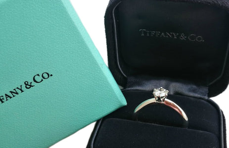 Tiffany & Co. 0.44ct Triple XXX I/VS1 Round Brilliant Engagement Ring - Bloomsbury Manor Ltd