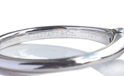 Tiffany & Co. 0.46ct H/VS1 Round Brilliant Diamond Engagement Ring - Bloomsbury Manor Ltd