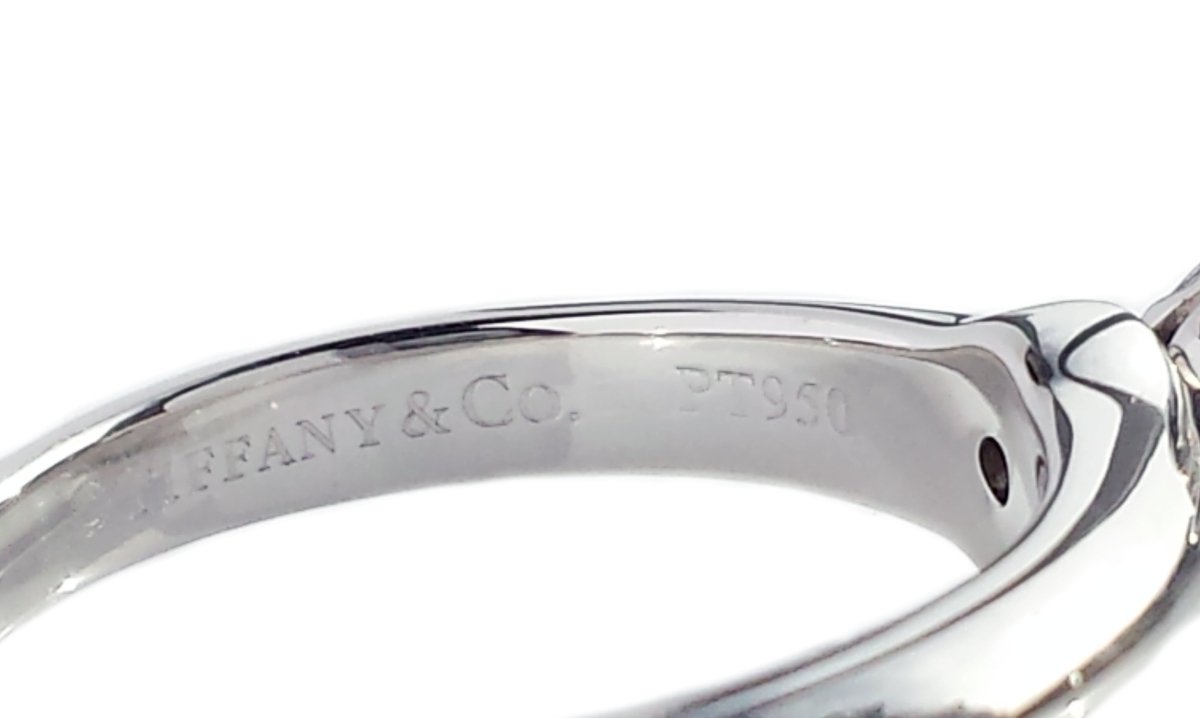 Tiffany & Co. 0.52ct E/VS2 Triple XXX Round Brilliant Diamond Engagement Ring - Bloomsbury Manor Ltd