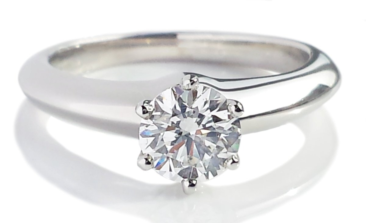 Tiffany & Co. 0.52ct E/VS2 Triple XXX Round Brilliant Diamond Engagement Ring - Bloomsbury Manor Ltd