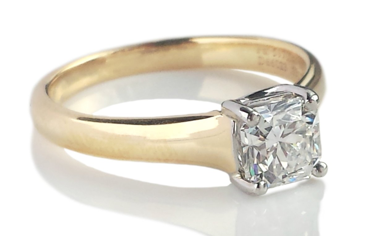 Tiffany & Co. 0.73ct G/VS Lucida Diamond & 18K Gold Engagement Ring - Bloomsbury Manor Ltd