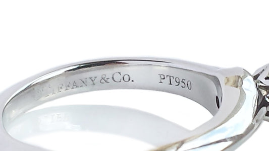 Tiffany & Co. 0.94ct F/VVS2 Triple XXX Round Brilliant Engagement Ring - Bloomsbury Manor Ltd