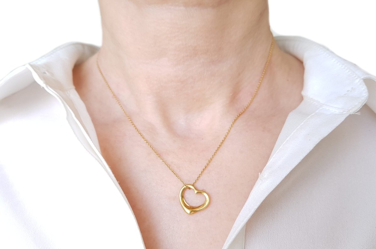Tiffany Co 16mm Open Heart Pendant 750 (Gold) 16