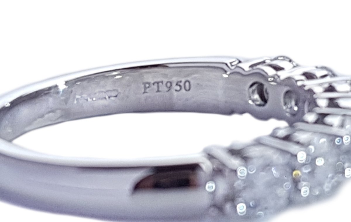 Tiffany & Co Embrace 3.5mm .91ct Round Brilliant Diamond Wedding Band Ring - Bloomsbury Manor Ltd