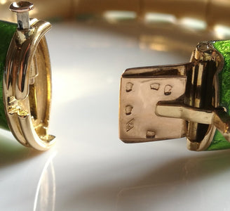 Tiffany & Co. Schlumberger Cones Bracelet in Green Paillonne Enamel & 18k Gold - Bloomsbury Manor Ltd