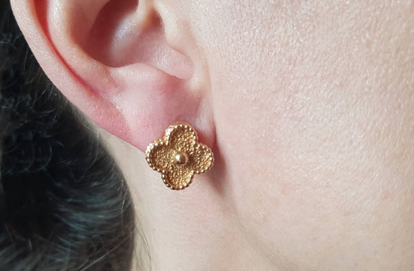 Van Cleef Arpels Vintage Alhambra Earrings in 18k Gold Premium