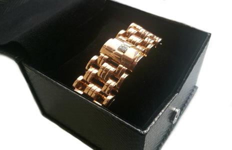 Vintage 1940s Bucherer Diamond Tank Bracelet Watch in 18k Rose Gold - Bloomsbury Manor Ltd