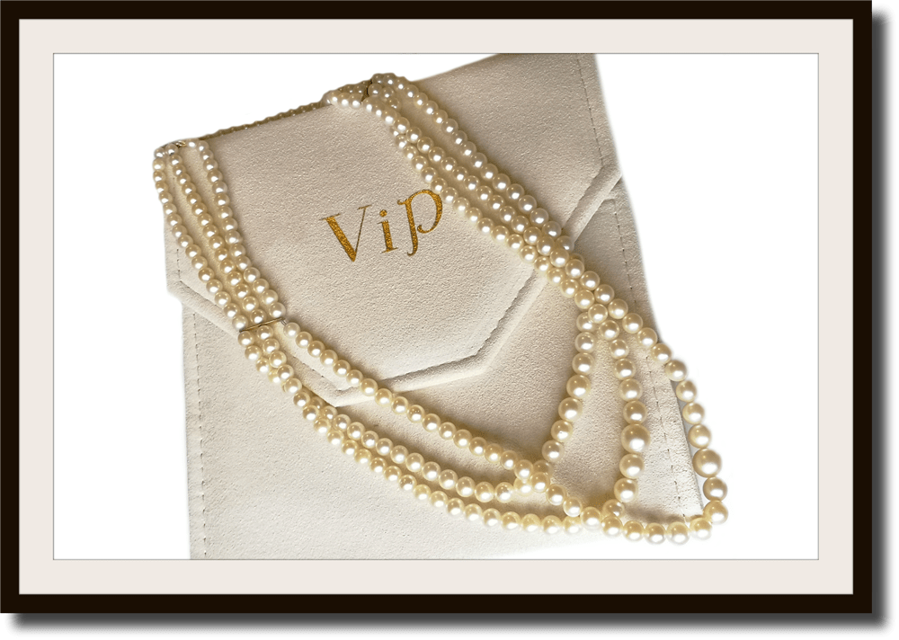 Vintage 1950s 3 Strand Graduated Retro Cultured Akoya Pearl Necklace with 18k Gold Clasp - Bloomsbury Manor Ltd