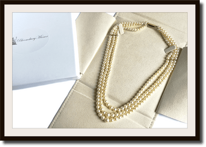 Vintage 1950s 3 Strand Graduated Retro Cultured Akoya Pearl Necklace with 18k Gold Clasp - Bloomsbury Manor Ltd