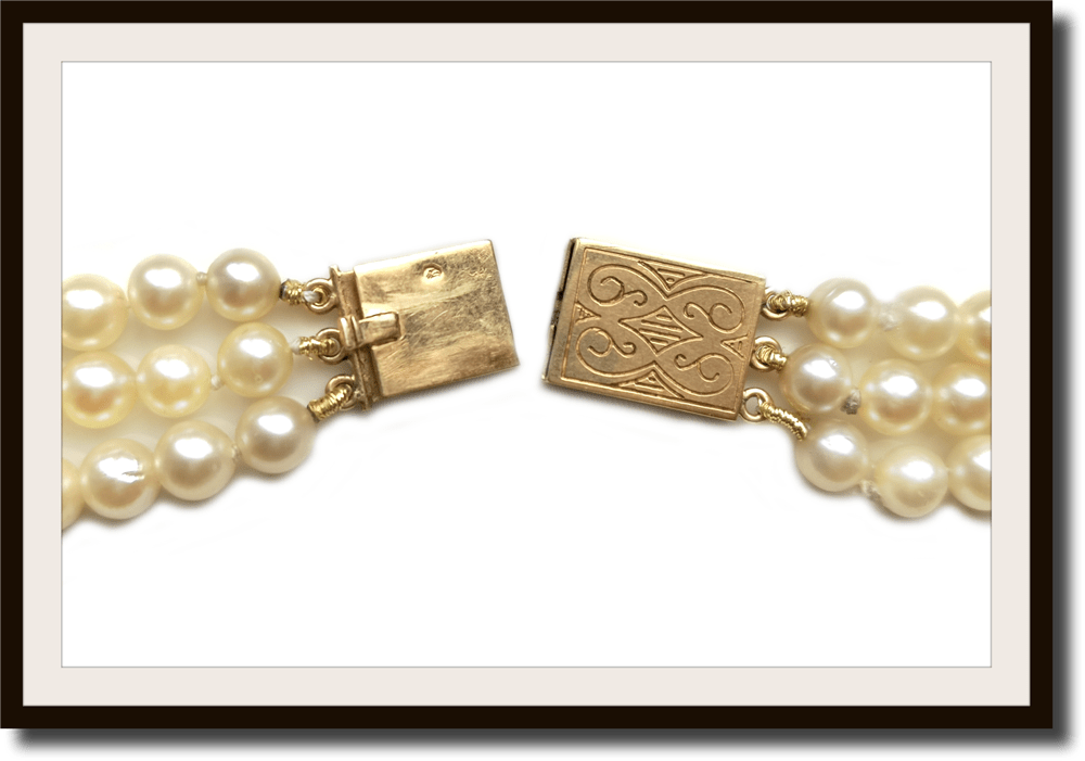 Vintage 1950s 3 Strand Graduated Retro Cultured Akoya Pearl Necklace with 18k Gold Clasp - Bloomsbury Manor Ltd
