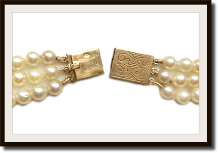 Vintage 1950s 3 Strand Graduated Retro Cultured Akoya Pearl Necklace with 18k Gold Clasp - Bloomsbury Manor Ltd