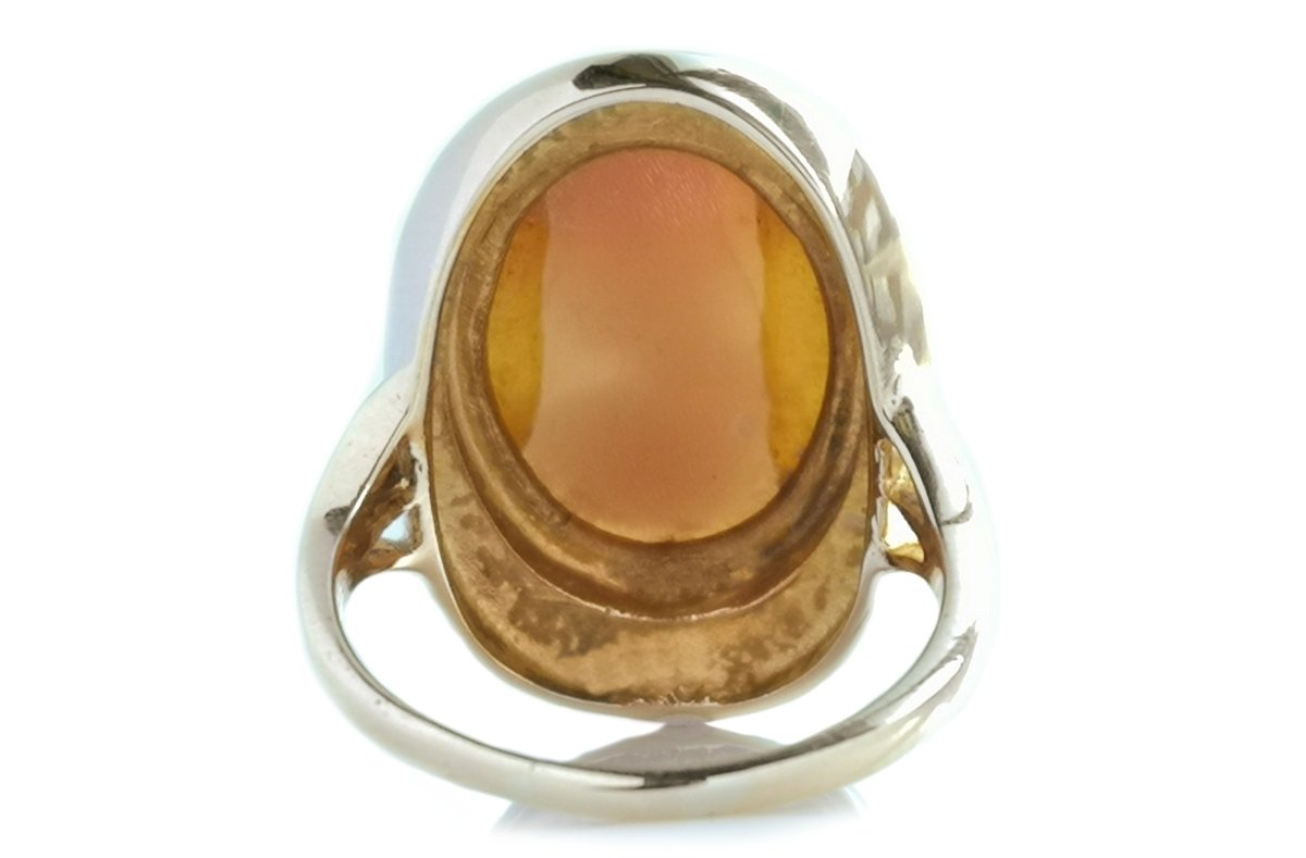 Vintage 1965 English 9ct Gold Cameo Ring - Bloomsbury Manor Ltd